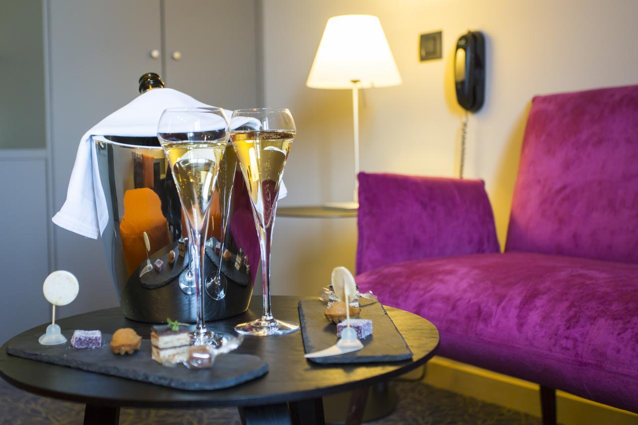 Logis Hotel Du Morvan - Restaurant La Table De Jerome Luzy Exteriér fotografie