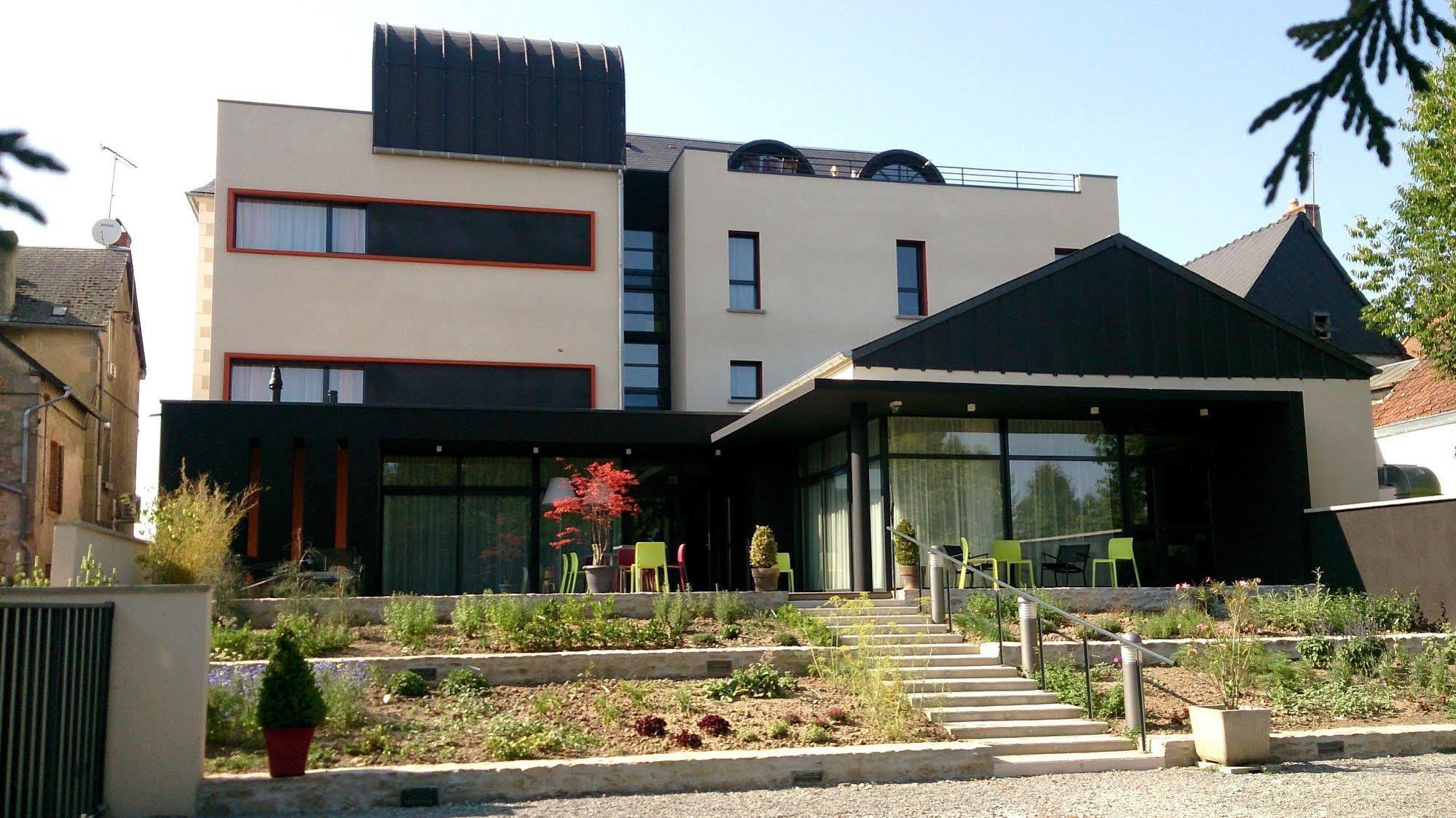 Logis Hotel Du Morvan - Restaurant La Table De Jerome Luzy Exteriér fotografie