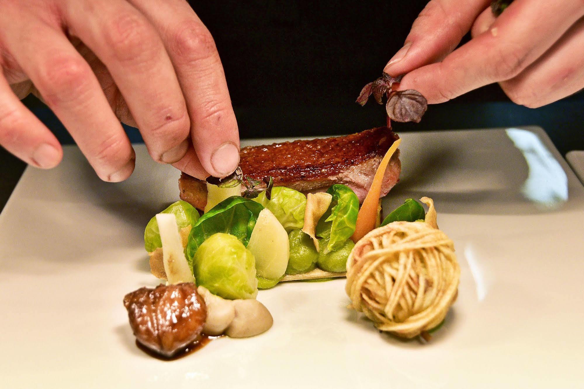 Logis Hotel Du Morvan - Restaurant La Table De Jerome Luzy Exteriér fotografie